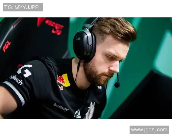 英雄联盟职业赛季激战正酣 各大战队全力以赴争夺荣耀巅峰